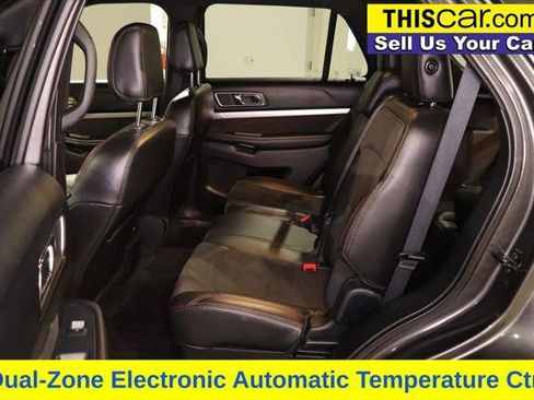 Used 2018 Ford Explorer XLT w/ Equipment Group 202A image 19