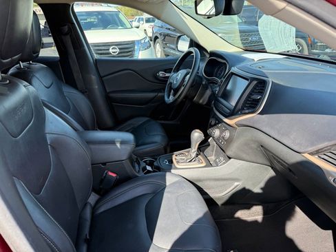 Used 2015 Jeep Cherokee Limited image 15