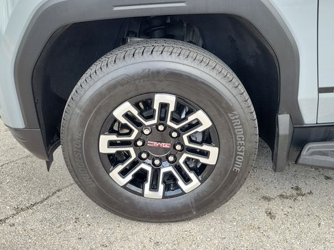 Used 2026 GMC Sierra EV Elevation AWD/4WD image 25