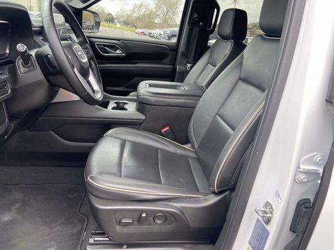 Used 2024 GMC Yukon SLT image 18