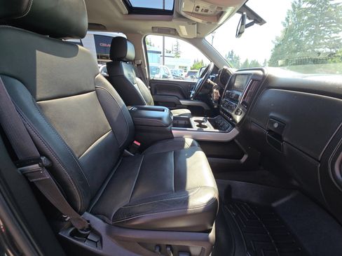 Used 2015 Chevrolet Silverado 1500 LTZ Z71 w/ LTZ Plus Package AWD/4WD image 11