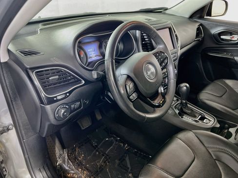 Used 2023 Jeep Cherokee Altitude Lux w/ Lux Elite Package AWD/4WD image 9