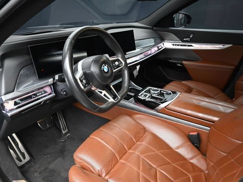 Used 2023 BMW 760i xDrive AWD/4WD image 15