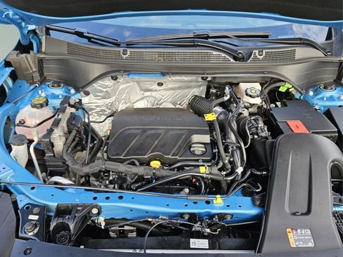 Used 2025 Chevrolet Trax RS w/ Driver Confidence Package image 18