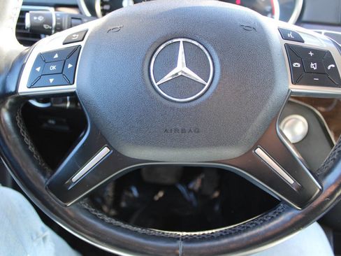 Used 2015 Mercedes-Benz ML 250 BlueTEC 4MATIC image 14