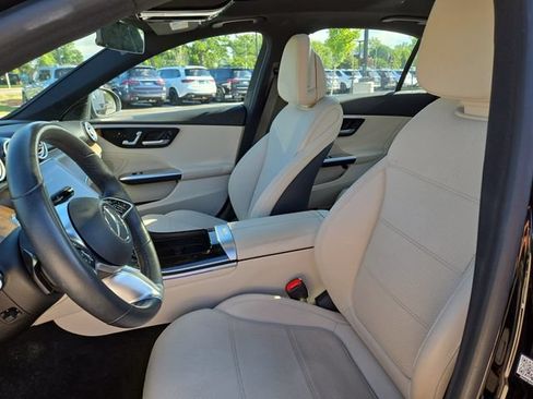 Used 2022 Mercedes-Benz C 300 4MATIC Sedan image 24