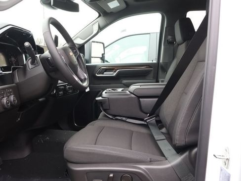 New 2026 Chevrolet Silverado 3500 LT w/ Convenience Package AWD/4WD image 11