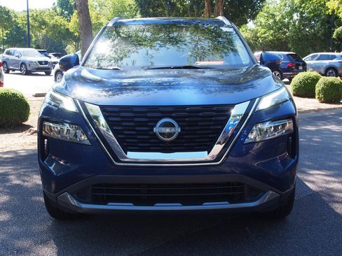 Used 2023 Nissan Rogue SL AWD/4WD image 2