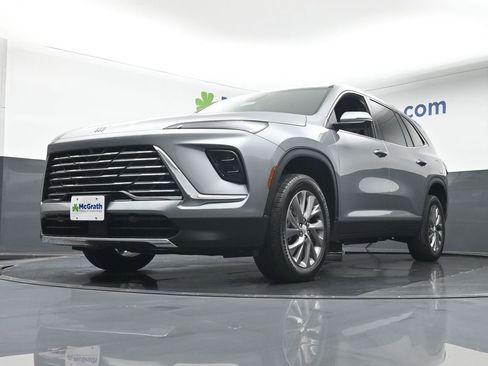 New 2026 Buick Enclave Preferred w/ Power Package image 7