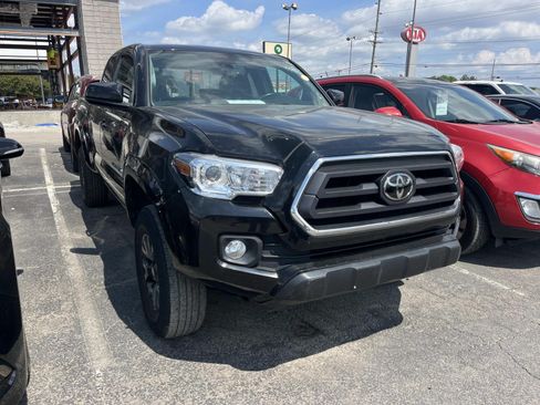 Used 2022 Toyota Tacoma SR5 RWD image 1