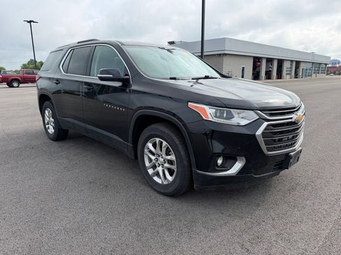 Used 2018 Chevrolet Traverse LT AWD/4WD image 3