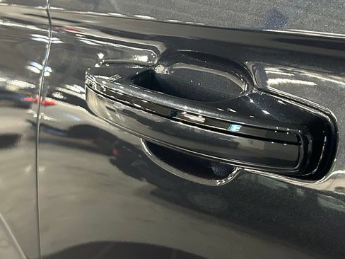 New 2027 Lincoln Navigator L Reserve AWD/4WD image 16