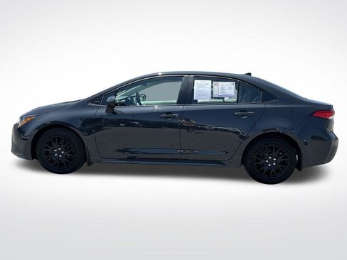 Used 2026 Toyota Corolla LE FWD image 3