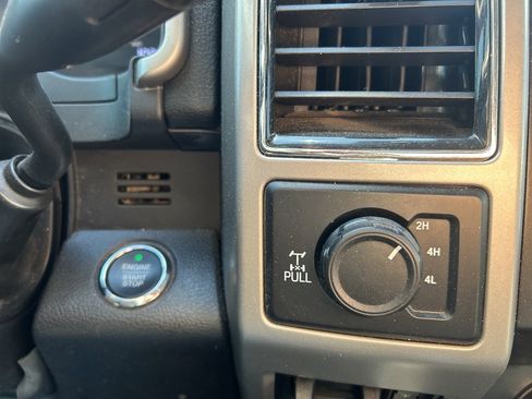 Used 2019 Ford F250 Lariat w/ Lariat Ultimate Package image 33