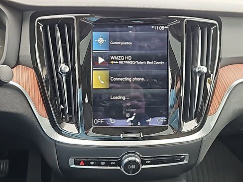 Used 2022 Volvo S60 T8 R-Design Expression w/ Premium Package image 5