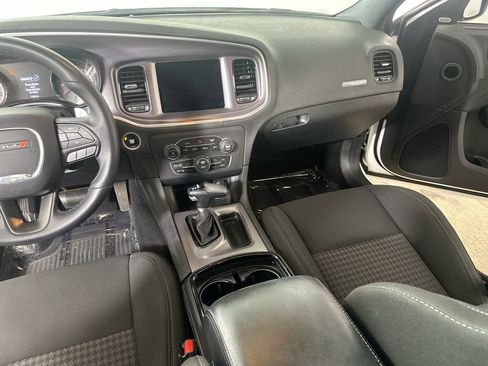 Used 2019 Dodge Charger R/T w/ Blacktop Package RWD image 19