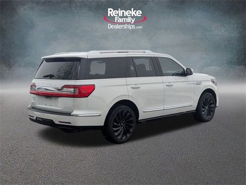 Used 2021 Lincoln Navigator Reserve image 5