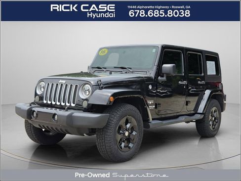 Used 2016 Jeep Wrangler Unlimited Sahara w/ Connectivity Group AWD/4WD image 1