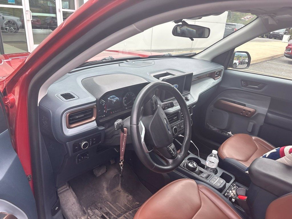 Used 2024 Ford Maverick Lariat w/ FX4 Off-Road Package AWD/4WD image 3