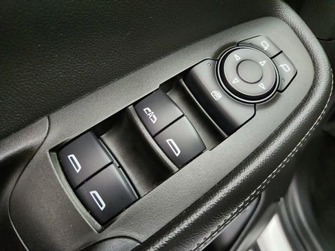 Used 2020 Buick Encore GX Essence w/ Advanced Technology Package AWD/4WD image 23