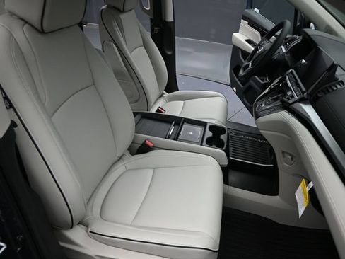 Used 2026 Honda Odyssey Touring image 25