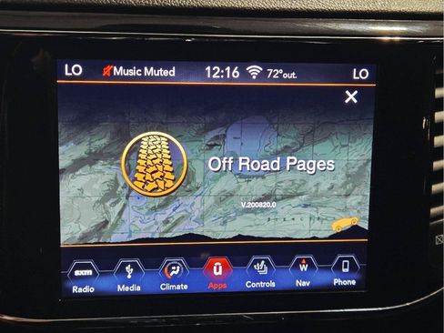 Used 2019 Jeep Grand Cherokee Overland AWD/4WD image 27