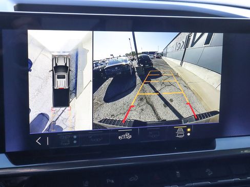 Used 2025 Chevrolet Silverado 2500 LT w/ Trail Boss Package image 11