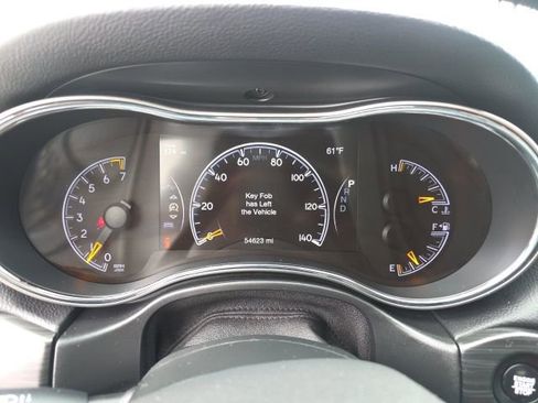 Used 2019 Jeep Grand Cherokee Altitude image 24