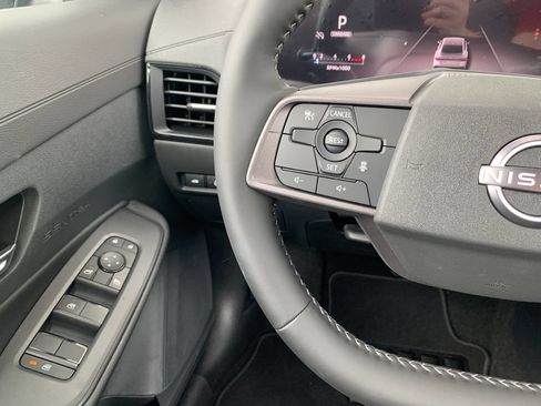 New 2026 Nissan Sentra SV w/ SV Convenience Package FWD image 9