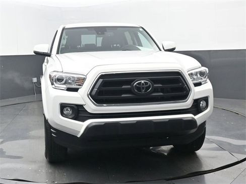 Used 2022 Toyota Tacoma SR5 w/ Technology Package image 21