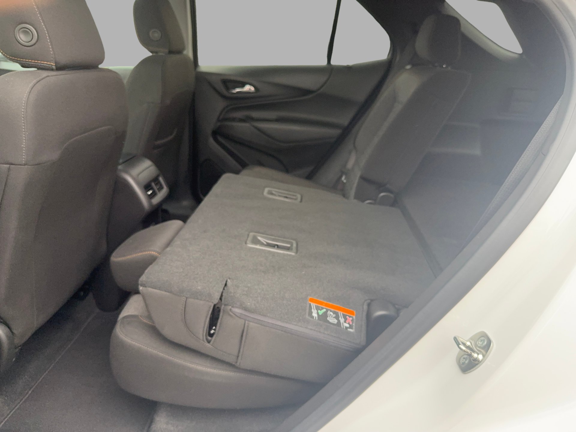 Used 2024 Chevrolet Equinox LT AWD/4WD image 24