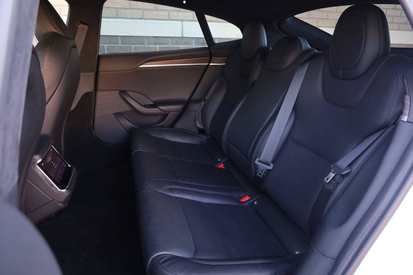 Used 2022 Tesla Model S AWD/4WD image 24