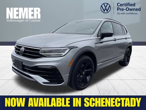 Certified 2023 Volkswagen Tiguan SE R-Line AWD/4WD image 1