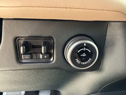 New 2026 Lincoln Navigator Black Label AWD/4WD image 30
