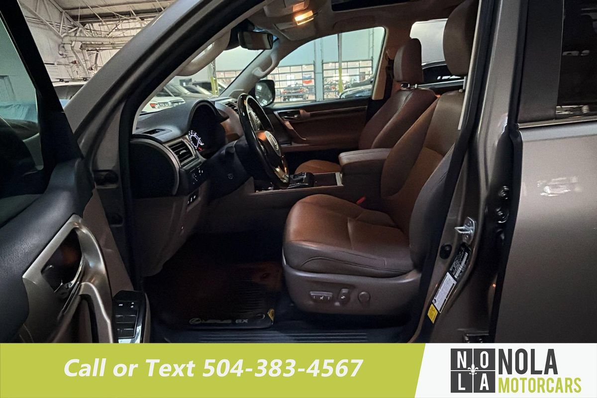 Used 2020 Lexus GX 460 Premium w/ Premium Package AWD/4WD image 18