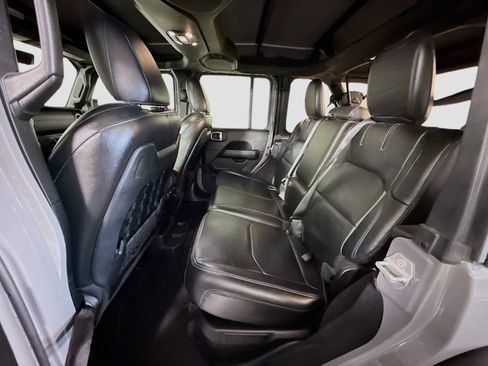 Used 2021 Jeep Wrangler Unlimited Rubicon 4xe w/ Steel Bumper Group image 25