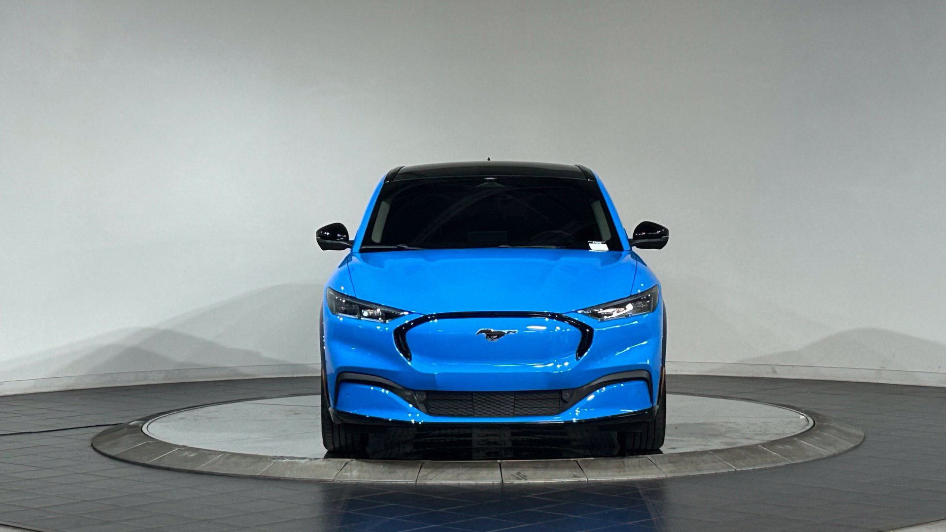 Used 2023 Ford Mustang Mach-E Premium AWD/4WD image 3
