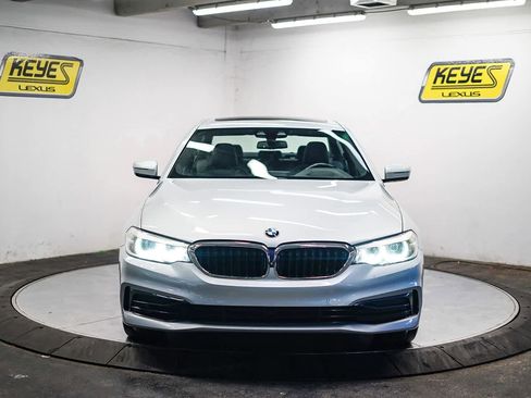 Used 2019 BMW 530e w/ Premium Package image 6