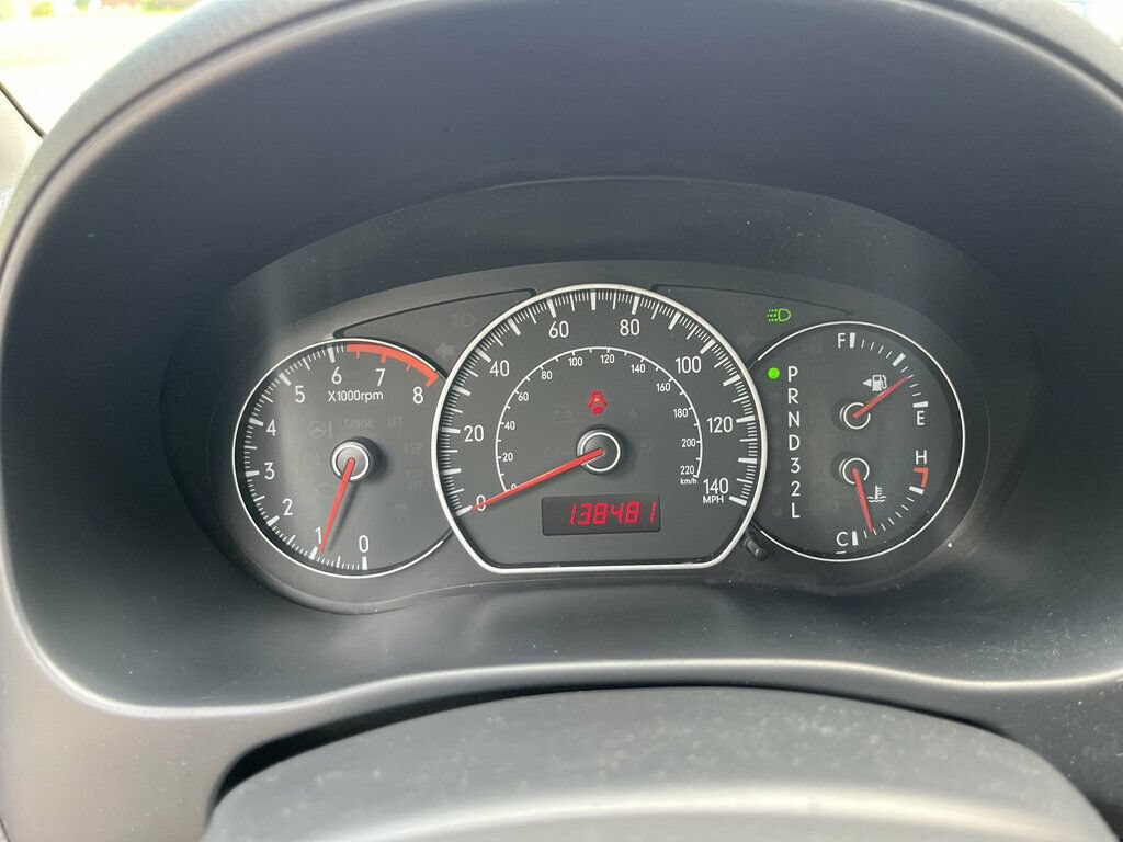 Used 2009 Suzuki SX4 AWD Hatchback w/ Touring Pkg image 21