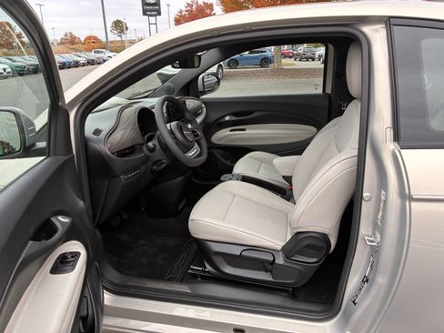 New 2025 FIAT 500 e image 14
