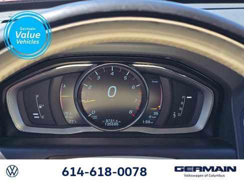 Used 2016 Volvo XC60 T6 w/ Proximity Package FWD image 23