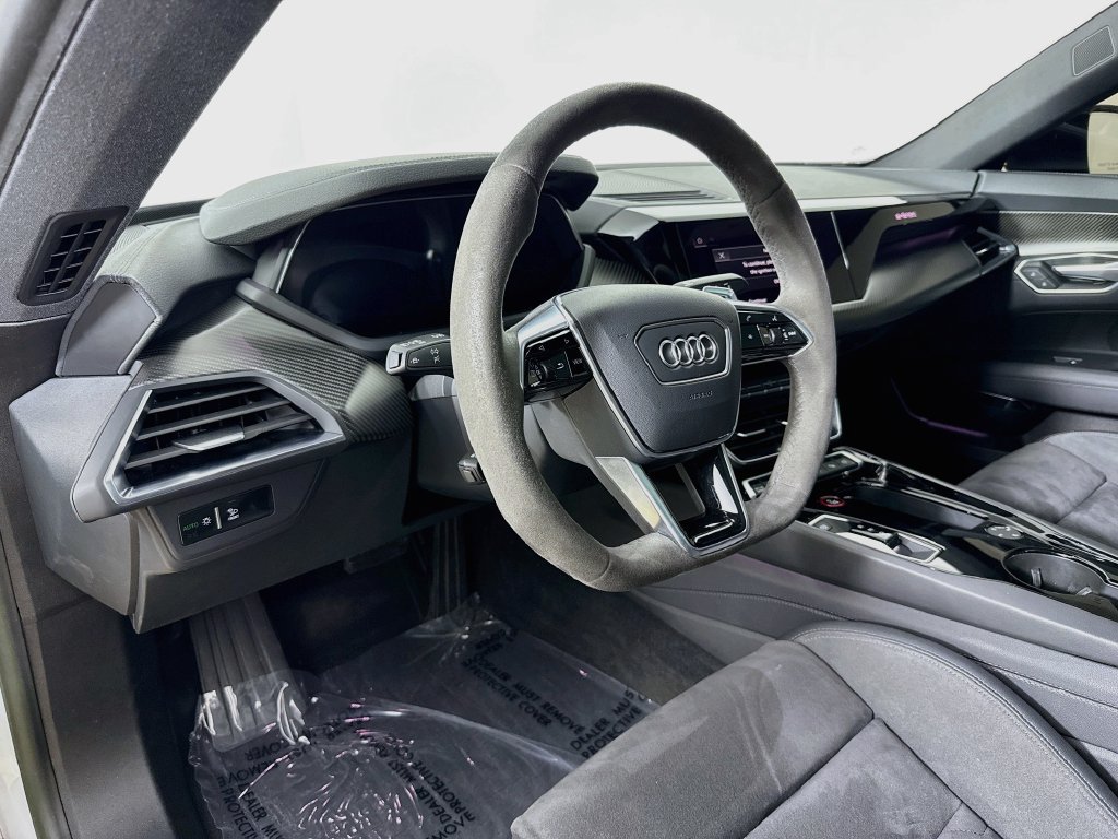 Used 2023 Audi e-tron GT Prestige AWD/4WD image 9