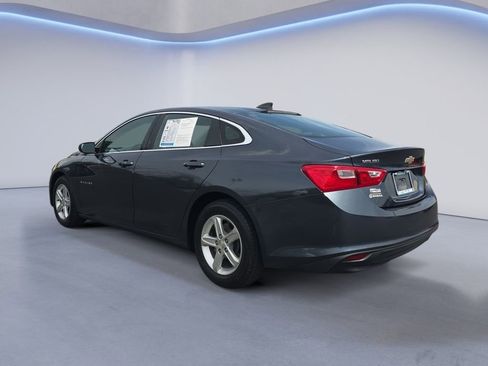 Used 2019 Chevrolet Malibu LS image 3