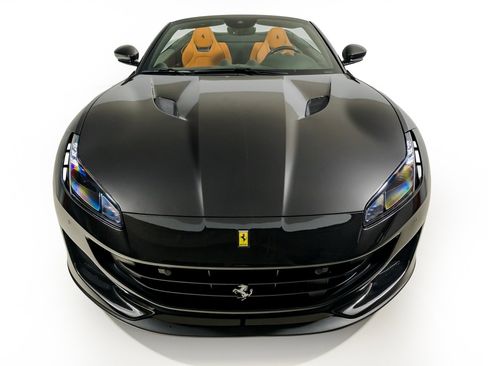 Used 2020 Ferrari Portofino image 12
