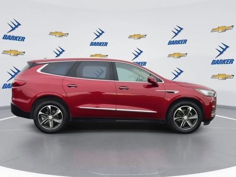Used 2019 Buick Enclave Essence w/ LPO, Sport Appearance Package image 9
