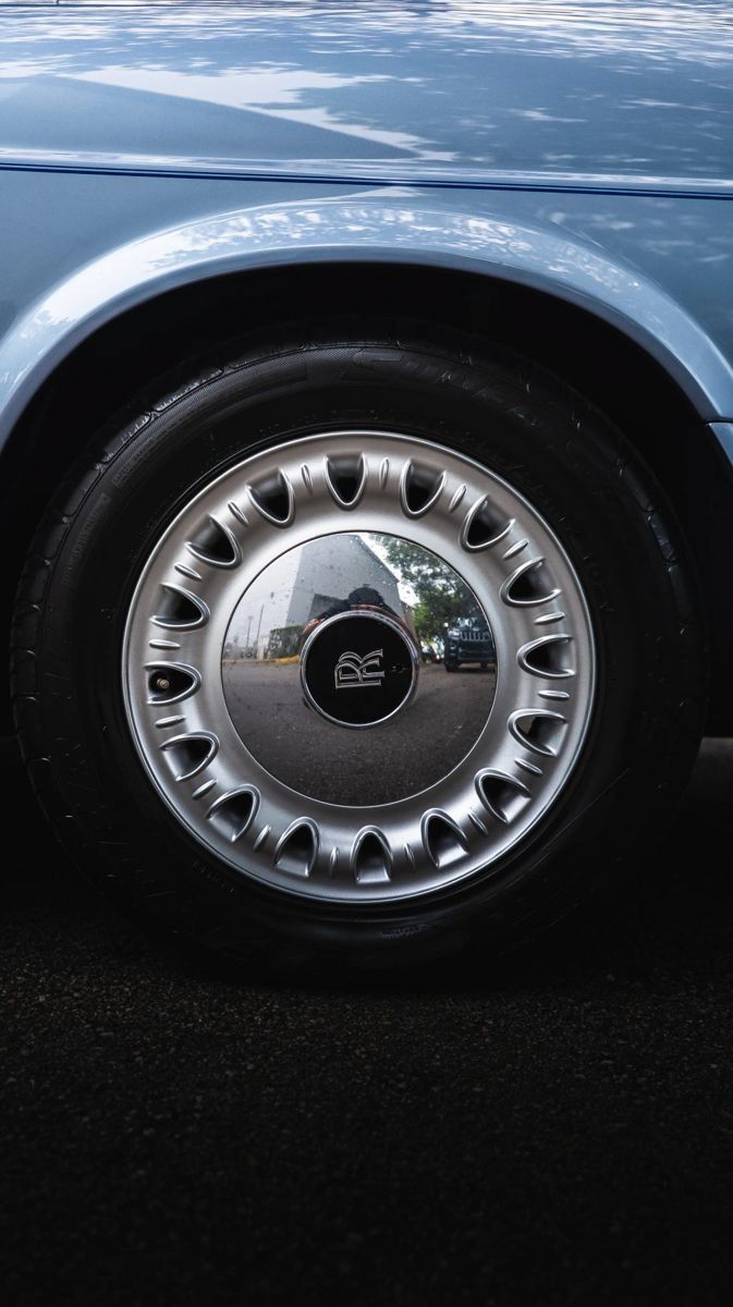 Used 2000 Rolls-Royce Corniche RWD image 8