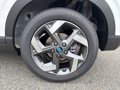 Certified 2025 Hyundai Venue Limited image 53