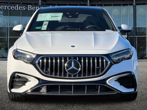 New 2026 Mercedes-Benz E 53 AMG e 4MATIC Sedan image 9