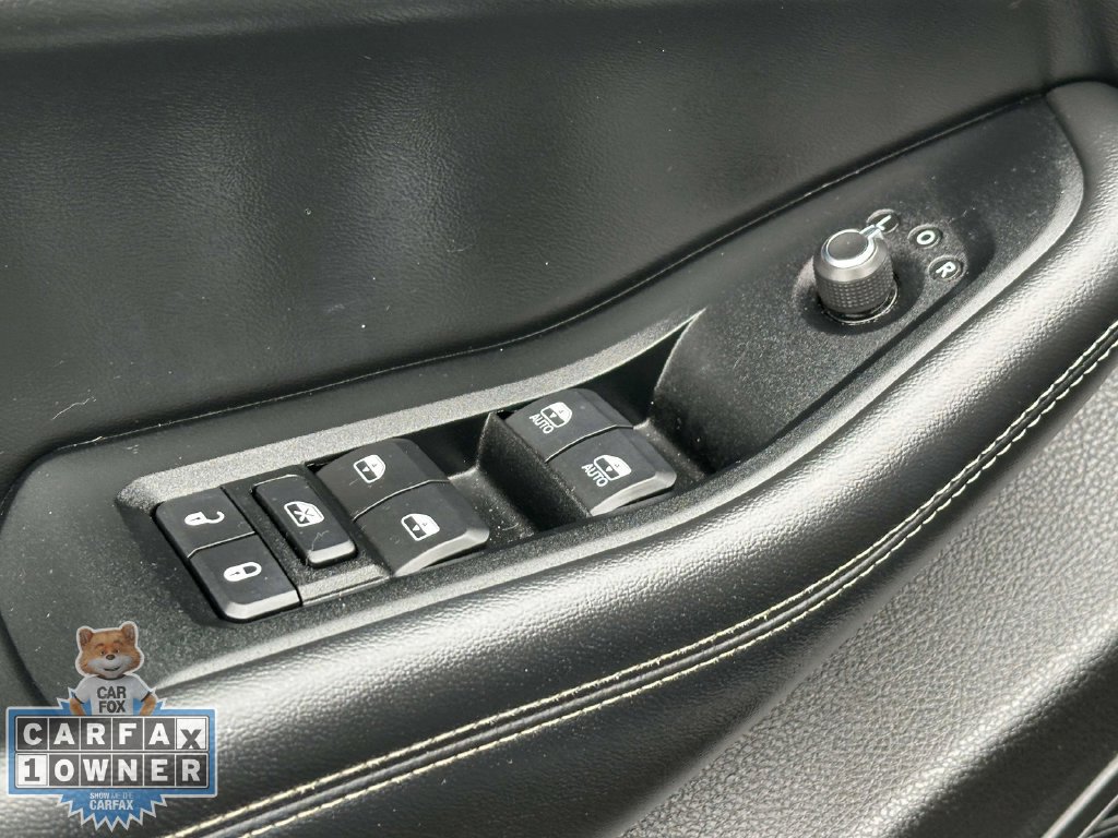 Used 2023 Jeep Grand Cherokee Altitude AWD/4WD image 19