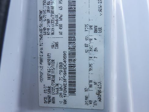 Used 2017 Ford E-350 and Econoline 350 Super Duty image 24